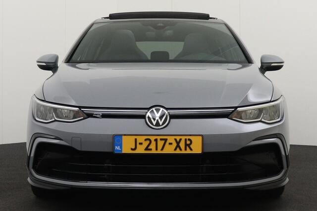 Volkswagen GOLF 1.5 150PK eTSI R-Line Pano-dak Adap. Cruise Camera
