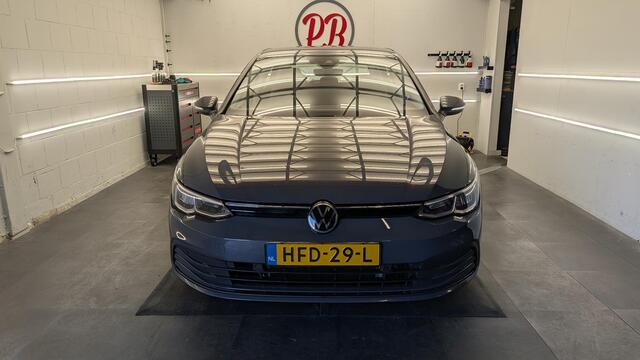 Volkswagen GOLF 1.5 eTSI Style