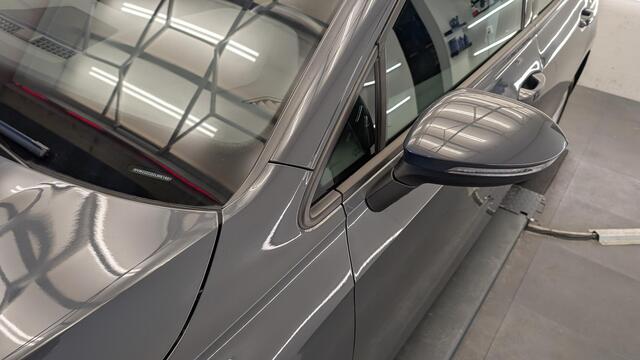 Volkswagen GOLF 1.5 eTSI Style