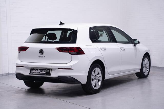 Volkswagen GOLF 1.0 TSI Life Apple Carplay Memory sportstoelen Led koplampen NAP Rijklaar!