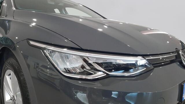 Volkswagen GOLF 1.0 eTSI Life Multimedia pakket | Comfort pakket |