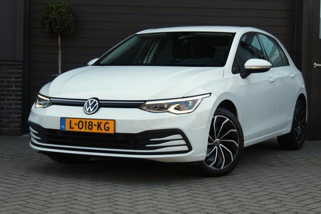 Volkswagen GOLF 1.0 eTSI Life Business | Memory | Camera | IQ Lights