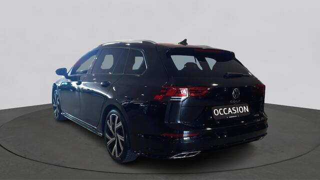 Volkswagen GOLF Variant 1.5 eTSI R-Line | LED + | Panoramadak | 18" |
