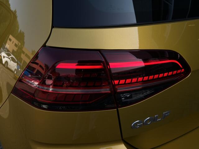 Volkswagen GOLF 1.4 TSI Highline Business R | Virtual | R-Line | LED