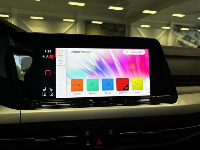 Volkswagen GOLF Variant 1.0 TSI 110pk Life · Apple/Android Car Play · Camera · Navigatie · Sfeerverlichting · Stoelverwarming · 16'' Inch · Garantie t/m 15-06-2027 of 100.000km