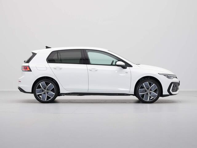 Volkswagen GOLF 1.5 eTSI R-Line Edition