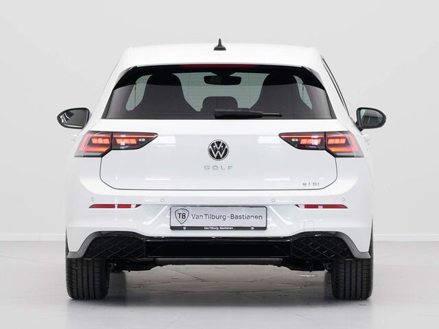 Volkswagen GOLF 1.5 eTSI R-Line Edition