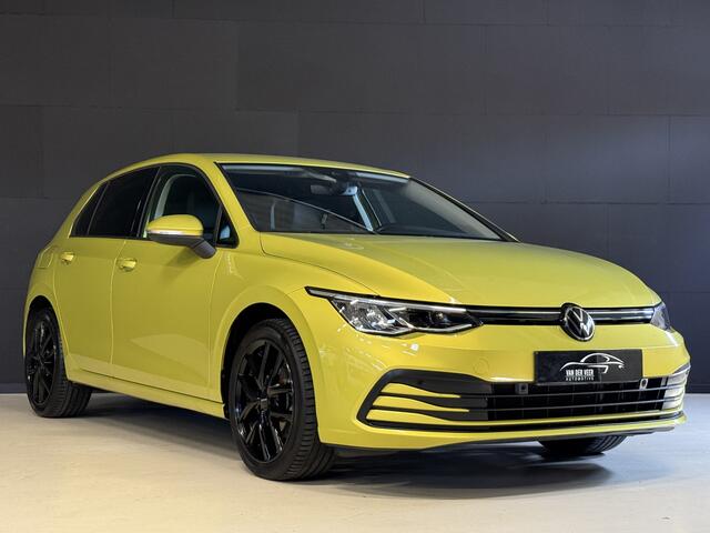 Volkswagen GOLF 1.0 eTSI Life Business | Camera | Stoel/Stuurverw. | Apple Carplay | LED | Navi