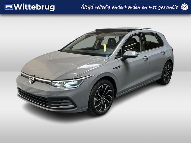 Volkswagen GOLF 1.5 TSI Style / PANO/ / ELEKTR. TREKHAAK/ ADAPT. CRUISE/ ELEKTR. STOEL/ PARK. SENSOREN + CAMERA/ APP-CONNECT/ 3-ZONE CLIMA/ 17" LMV/ MATRIX/ NAVI/ DAB