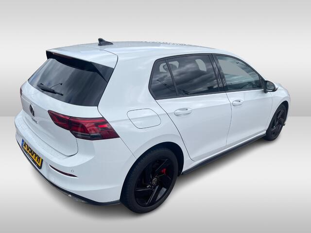 Volkswagen GOLF 1.4 eHybrid GTE / Navigatie / Parkeersensoren V+A / App connect / Stoelverwaming /