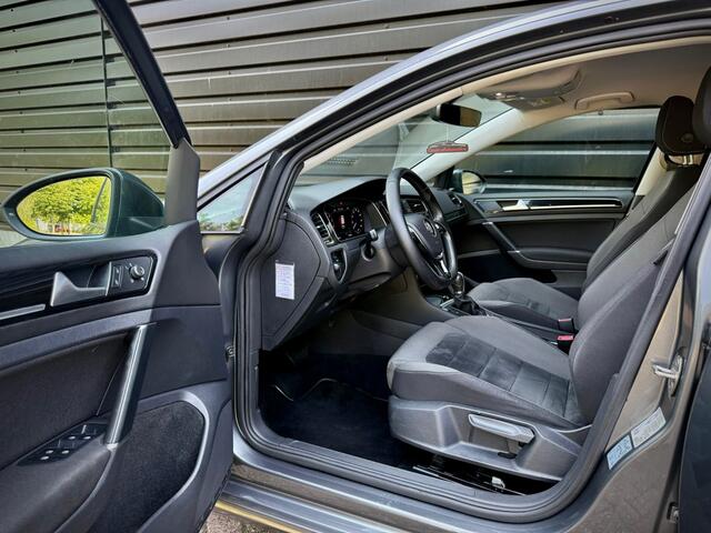 Volkswagen GOLF 1.5 TSI Highline Business R VIRTUAL|ACC|CAMERA|CARPLAY