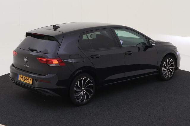Volkswagen GOLF 1.0 TSI Life Business Winter pakket, LED, navigatie, achteruitrij-camera