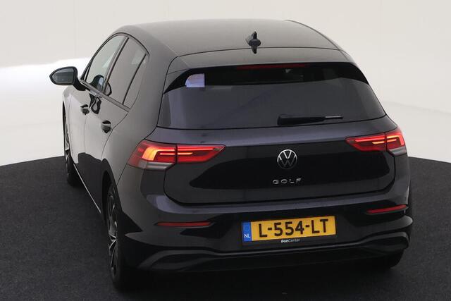 Volkswagen GOLF 1.0 TSI Life Business Winter pakket, LED, navigatie, achteruitrij-camera