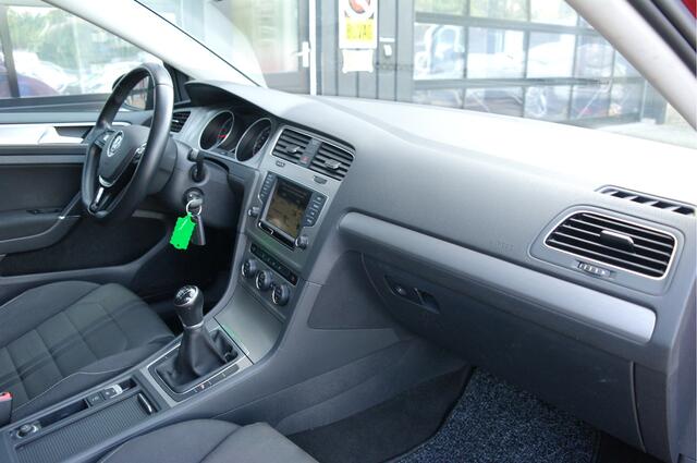 Volkswagen GOLF 1.0 TSI Connected Series | Cruise | Navi | Clima | Camera