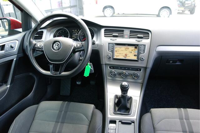 Volkswagen GOLF 1.0 TSI Connected Series | Cruise | Navi | Clima | Camera
