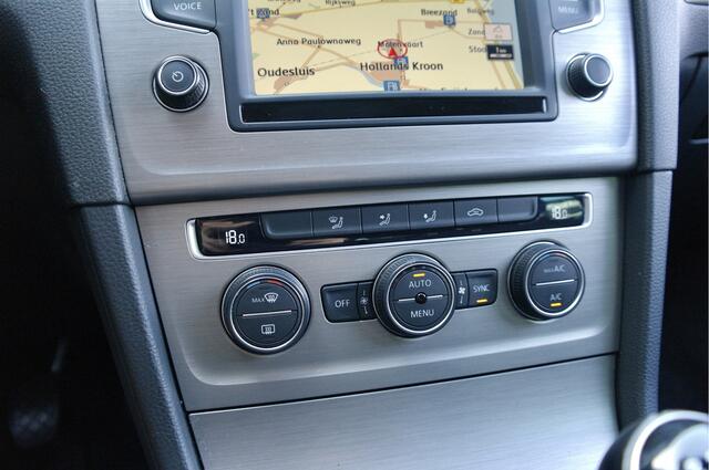 Volkswagen GOLF 1.0 TSI Connected Series | Cruise | Navi | Clima | Camera