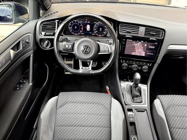 Volkswagen GOLF Variant 1.5 TSI Highline R-Line Panoramadak, Camera, Trekhaak