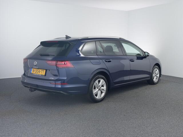Volkswagen GOLF Variant 1.0 eTSI Life Business | Winterpakket | ACC | Camera| Trekhaak