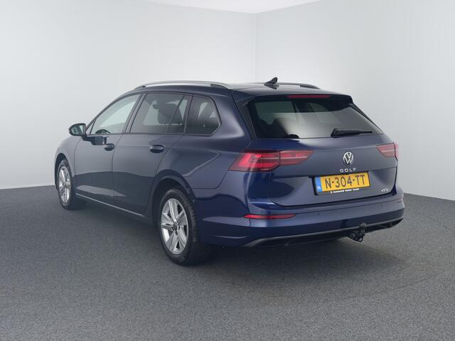 Volkswagen GOLF Variant 1.0 eTSI Life Business | Winterpakket | ACC | Camera| Trekhaak