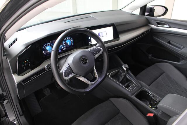 Volkswagen GOLF 1.5 TSI Life Business Navigatie | Climate Control | Keyless Entry