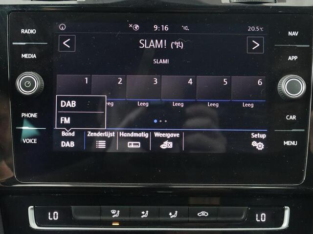Volkswagen GOLF 2.0 TDI R Line | Full LED | Adaptive cruise | Carplay | Sportstoelen | Virtual Cockpit | Verwarmde voorruit | Navigatie | Parkeerhulp