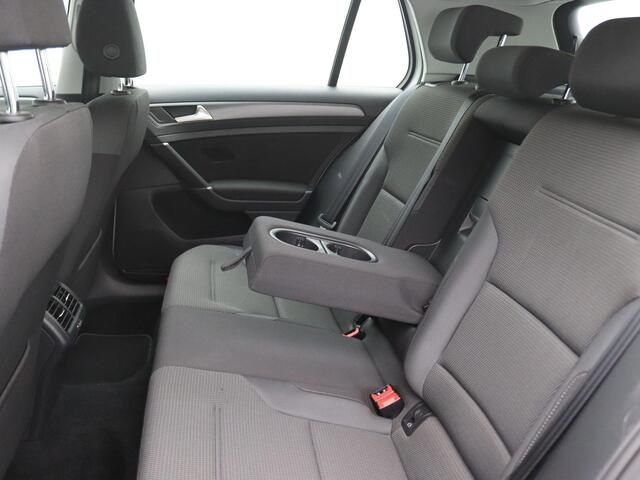 Volkswagen GOLF 1.0 TSI Comfortline 110PK DSG Adaptieve Cruise Controle, Achteruitrijcamera, PDC voor en achter, Navi, Clima, Stoelverwarming, 16" LM Velgen