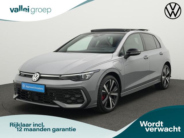 Volkswagen GOLF 1.5 eHybrid GTE 272 pk DSG | Black Style | Panoramadak | Trekhaak | Head-Up Display | 360 Camera | 18 inch