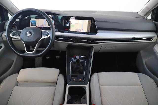Volkswagen GOLF 1.5 TSI Life Business 131PK Panoramadak Virtual Navigatie Sfeerverlichting Parkeersensor