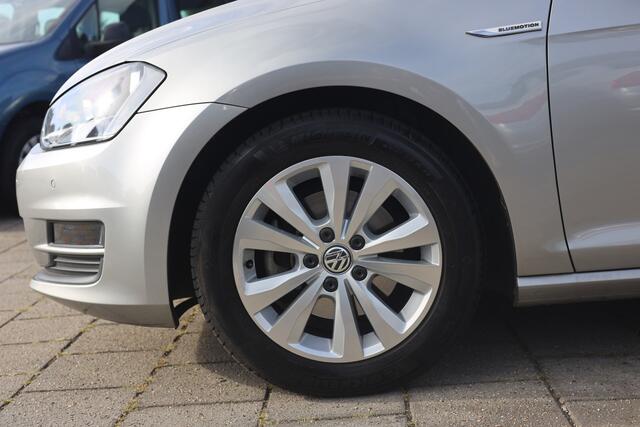 Volkswagen GOLF Variant 1.0 TSI NAVI | CAMERA | PDC | TREKHAAK | NL AUTO