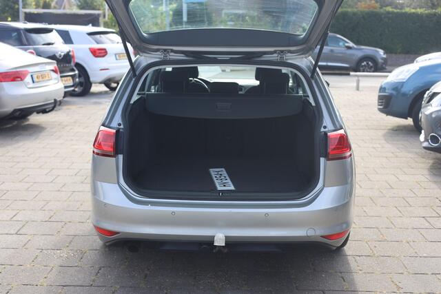 Volkswagen GOLF Variant 1.0 TSI NAVI | CAMERA | PDC | TREKHAAK | NL AUTO