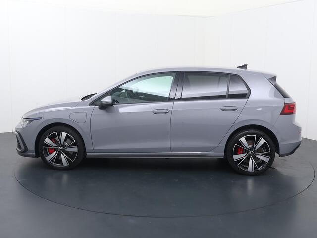 Volkswagen GOLF 1.4 eHybrid GTE | 245 PK | SoH 91% | Trekhaak wegklapbaar | Achteruitrijcamera | IQ.Light LED koplampen |