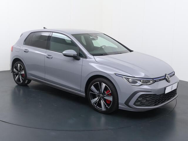 Volkswagen GOLF 1.4 eHybrid GTE | 245 PK | SoH 91% | Trekhaak wegklapbaar | Achteruitrijcamera | IQ.Light LED koplampen |