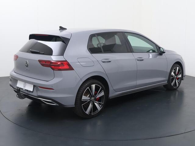 Volkswagen GOLF 1.4 eHybrid GTE | 245 PK | SoH 91% | Trekhaak wegklapbaar | Achteruitrijcamera | IQ.Light LED koplampen |