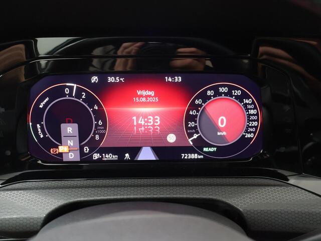 Volkswagen GOLF 1.4 eHybrid GTE | 245 PK | SoH 91% | Trekhaak wegklapbaar | Achteruitrijcamera | IQ.Light LED koplampen |