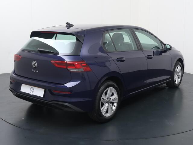 Volkswagen GOLF 1.0 TSI Life | 110 PK | Adaptieve Cruise Control | DAB | Navigatie | Achteruitrijcamera | Parkeersensoren | Apple CarPlay / Android auto