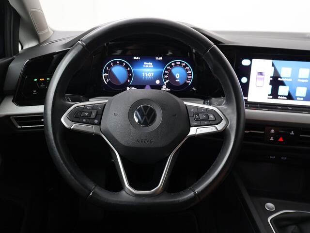 Volkswagen GOLF 1.0 TSI Life | 110 PK | Adaptieve Cruise Control | DAB | Navigatie | Achteruitrijcamera | Parkeersensoren | Apple CarPlay / Android auto
