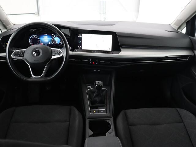 Volkswagen GOLF 1.5 TSI Life | Stoel & stuurverwarming | Carplay | Adaptive cruise | Sfeerverlichting | Navigatie | Full LED | Parkeerhulp