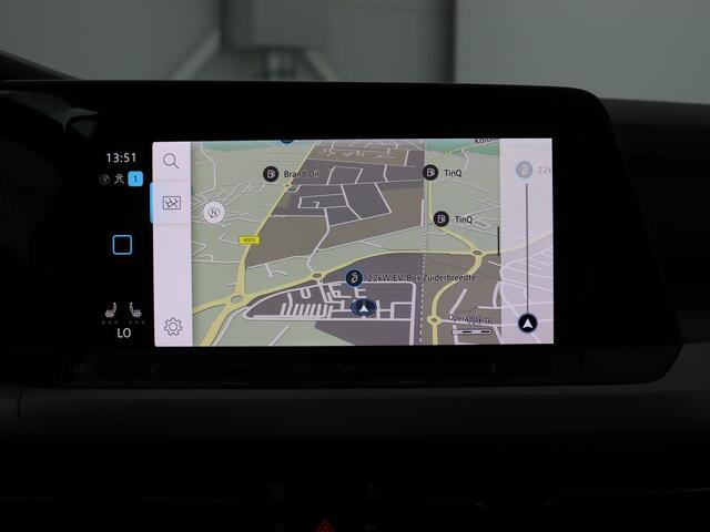 Volkswagen GOLF 1.5 TSI Life | Stoel & stuurverwarming | Carplay | Adaptive cruise | Sfeerverlichting | Navigatie | Full LED | Parkeerhulp