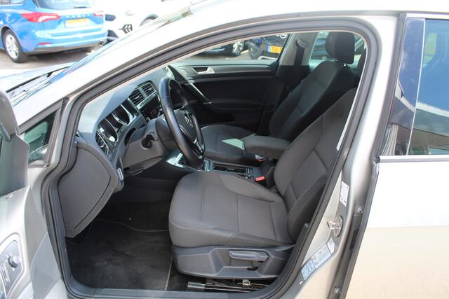 Volkswagen GOLF 1.5 TSI Comfortline Business