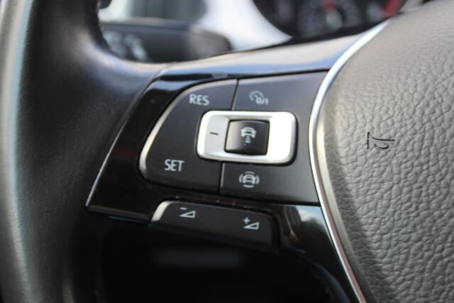 Volkswagen GOLF 1.5 TSI Comfortline Business