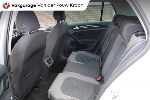 Volkswagen GOLF 1.5 TSI Highline DSG 131PK