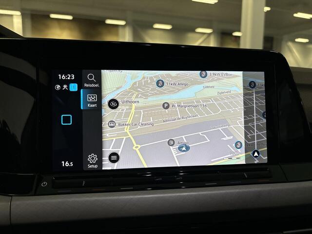 Volkswagen GOLF 1.0 TSI 110pk Life · Apple/Android Car Play · Navigatie · P-Sensoren · Getint Glas · Sfeerverlichting · 16'' Inch · Garantie t/m 07-07-2027 of 100.000km