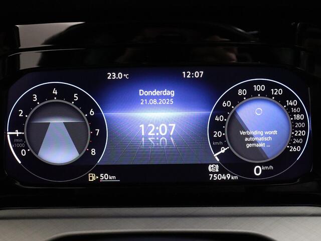 Volkswagen GOLF 1.0 TSI Life | ACC | Android Auto/ Carplay | Stoelverwarming!
