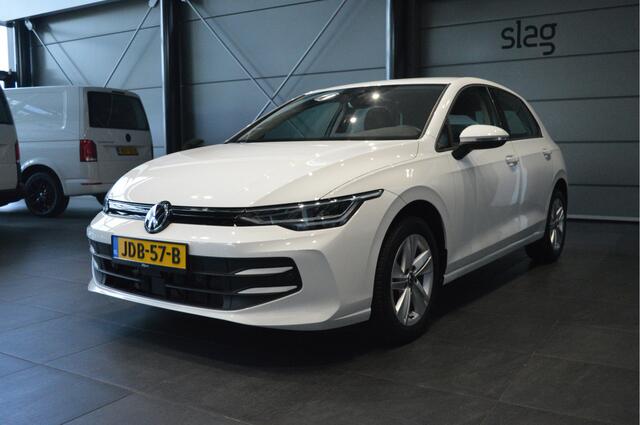 Volkswagen GOLF 1.5 TSI Life clima cruise led pdc app connect 16 inch !!