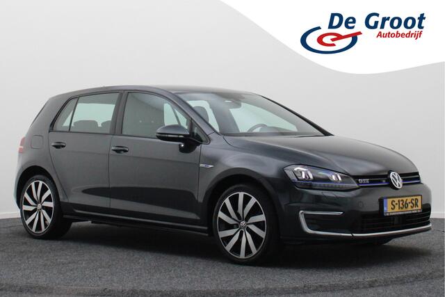Volkswagen GOLF 1.4 TSI GTE Connected Series Climate, ACC, Apple Carplay, LED, Stoelverwarming, Trekhaak, 18''