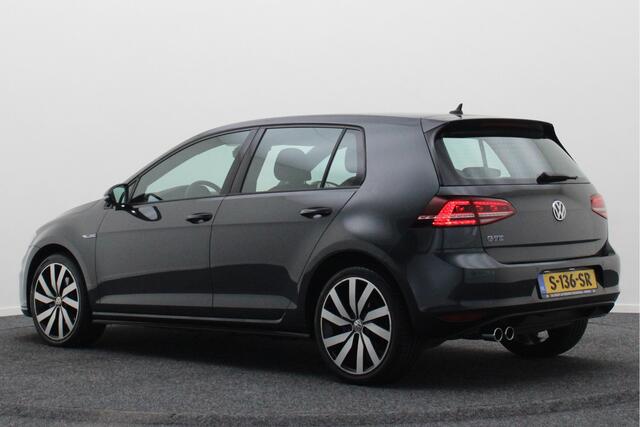Volkswagen GOLF 1.4 TSI GTE Connected Series Climate, ACC, Apple Carplay, LED, Stoelverwarming, Trekhaak, 18''