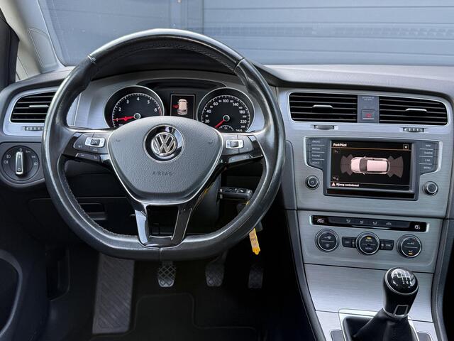 Volkswagen GOLF 1.0 TSI Business Edition Connected Navi,Dealer onderhouden,Camera,6 Bak,Clima,Cruise,116pk,Lm velgen,Pdc V+A,N.A.P,Apk tot 02-2026