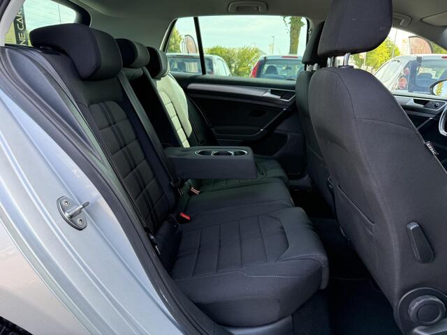 Volkswagen GOLF 1.0 TSI Business Edition Connected Navi,Dealer onderhouden,Camera,6 Bak,Clima,Cruise,116pk,Lm velgen,Pdc V+A,N.A.P,Apk tot 02-2026