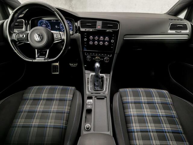 Volkswagen GOLF 1.4 TSI PHEV GTE 204Pk Automaat (VIRTUAL COCKPIT, APPLE CARPLAY, CLIMATE, STOELVERWARMING, SPORTSTOELEN, GETINT GLAS, ADAPTIVE CRUISE, CAMERA, NIEUWSTAAT)