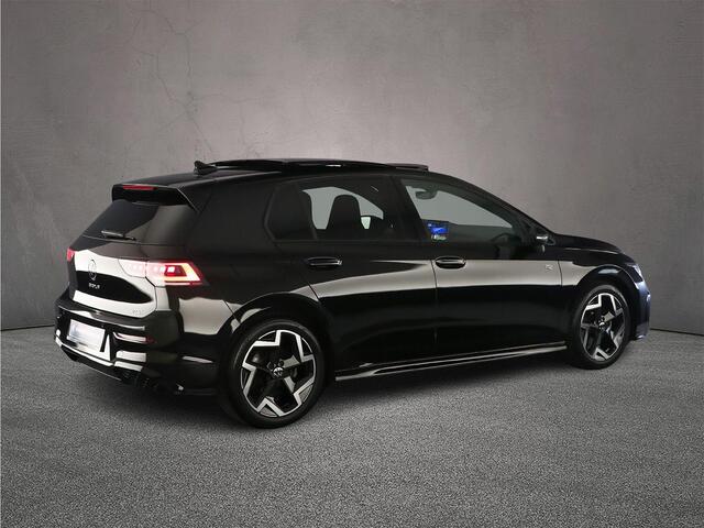 Volkswagen GOLF R-Line Edition 1.5 eTSI 150pk DSG Automaat Panoramadak, LED matrix koplampen, Harman Kardon audio, Adaptive cruise ontrol, Achteruitrijcamera